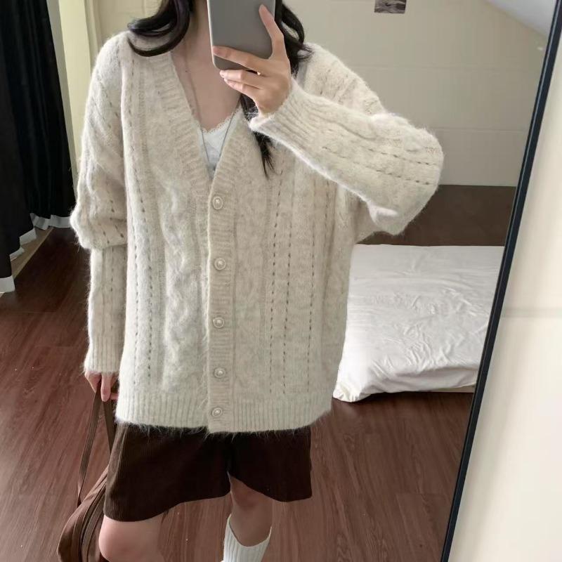 Loose sweater women's coat autumn and winter new casual lazy wind outside wear V-neck knitted cardigan top