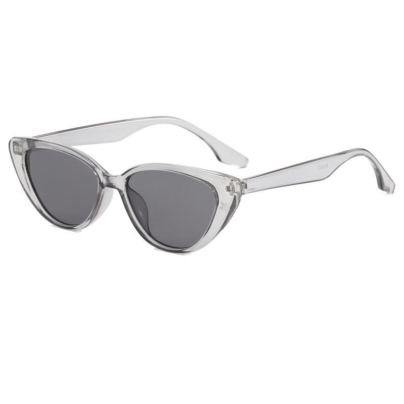 Retro Trekantet Cat Eye Lite Solbriller Dame High-End Følelse Svart Liten Innfatning Solbeskyttelse Form Foto Solbriller