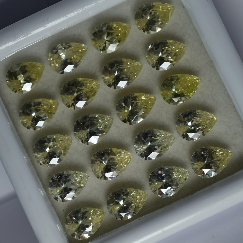 Natural Yellow SAPPHIRE Loose Gems 30 Pcs Gemstone   Lot 6X5 mm Pear Cut