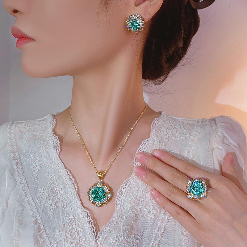 Jewelry Copper Bottom Gold-Plated Simulation Para Green Retro Brushed Light Luxury Suit Women 16-14M