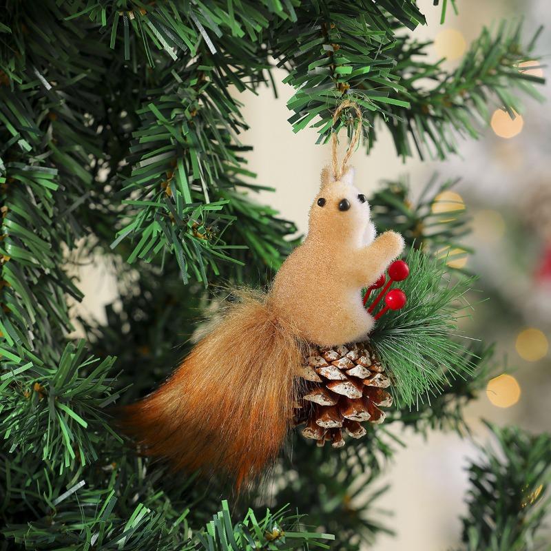 Foam Cartoon Simulation Squirrel Pendants, Christmas Tree Decorations, Scene Arrangement Ornaments, Props