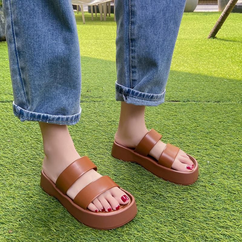 Summer Shoes Woman 2022 Platform Slippers Ladies Casual Slip-on Slides Women Designer Flats Comfortable Fashion Beach Shoes