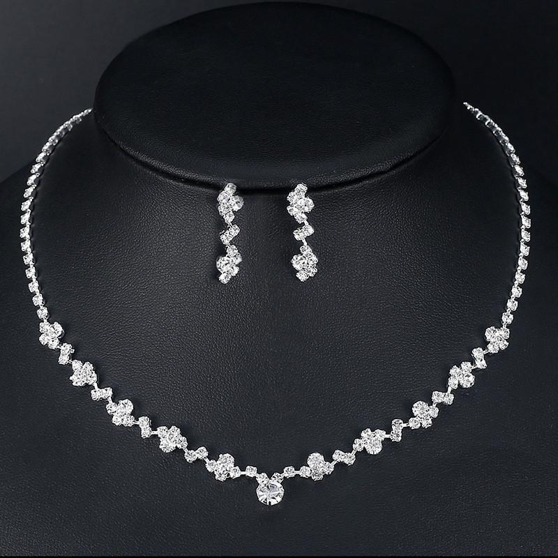 Fashion Jewelry Set With Dazzling Water Diamond For Brides And Women