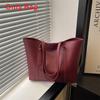 Street Style Large Pu Tote Bag For Women With Magnetic Closure And Inner Phone Pocket