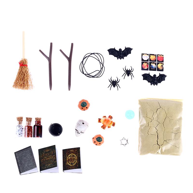 1Set 1:12 Puppenhaus Miniatur Halloween Horror Dekor Spielzeug Fledermaus Schädel Kopf Besen Spinne Kürbis Kopf Zauberbuch Ornament Diy Spielzeug