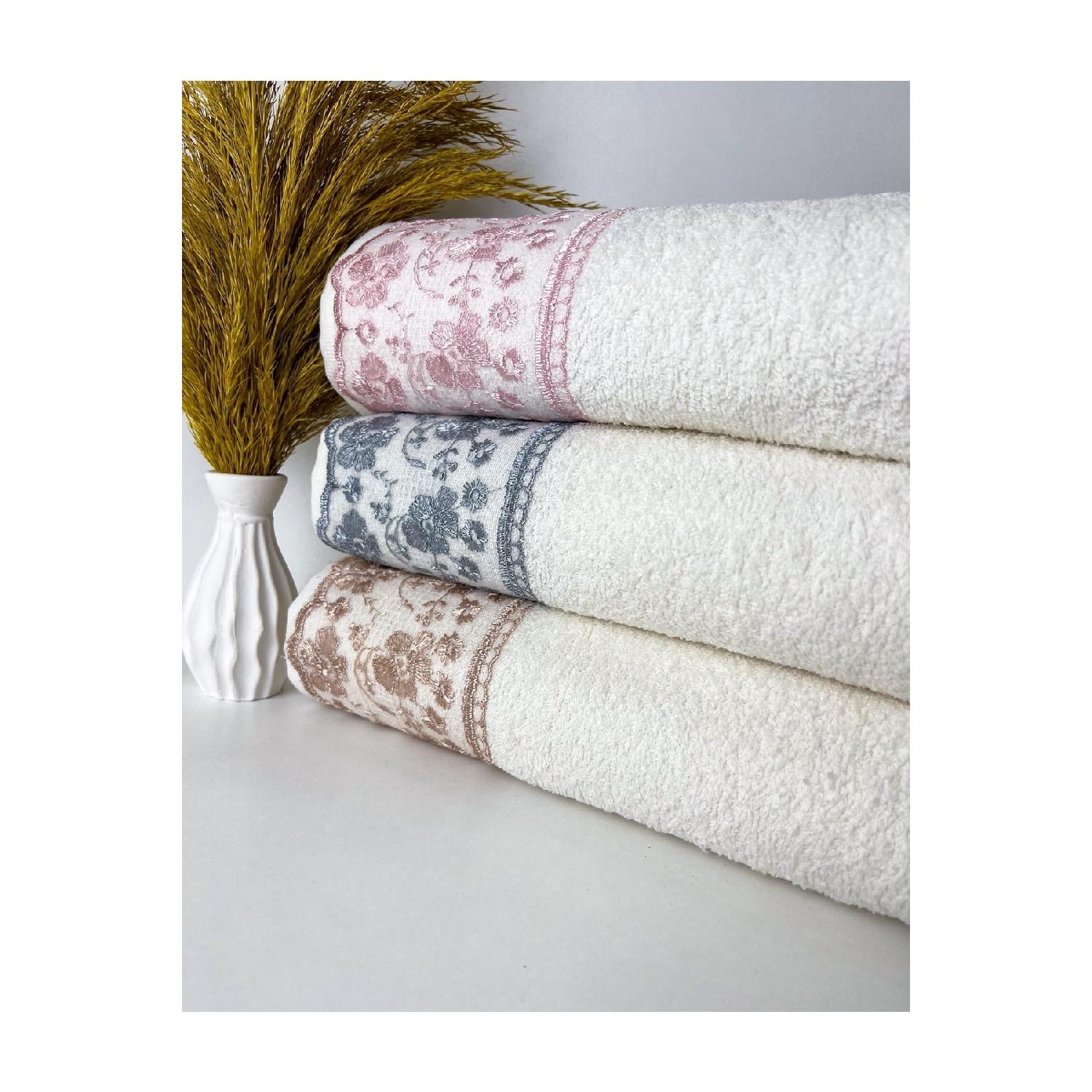 

Набір гіпюрового приданого 50х90 рушники для рук і обличчя