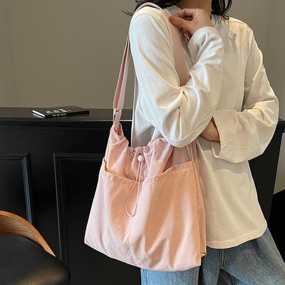 Neue Studentenumhängetasche mit großem Fassungsvermögen, Arbeits-Nylontasche, Pumpgurt, Schultertasche, Tragetasche, lässige Damentasche