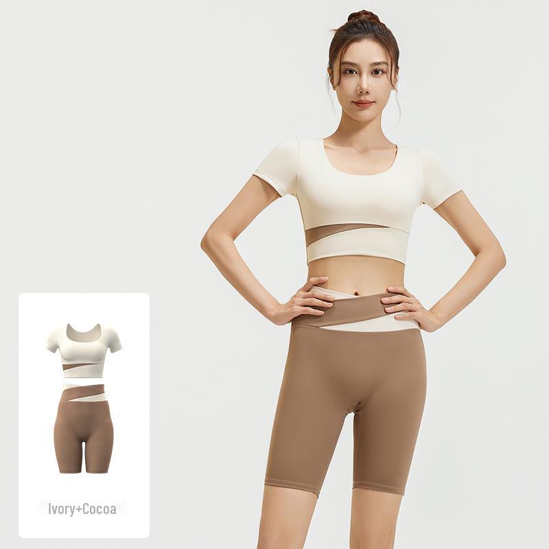 Women's Contrast Color Yoga Set: Navel-Baring Short Top & High Waist Hip-Lifting Pants for Spring/Summer Fitness & Running.