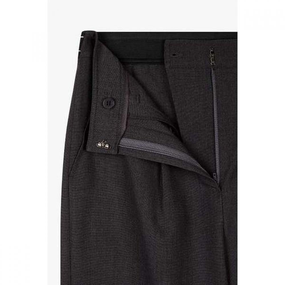 Vov Back Lettering One Tuck Wide Pants 7156230003 