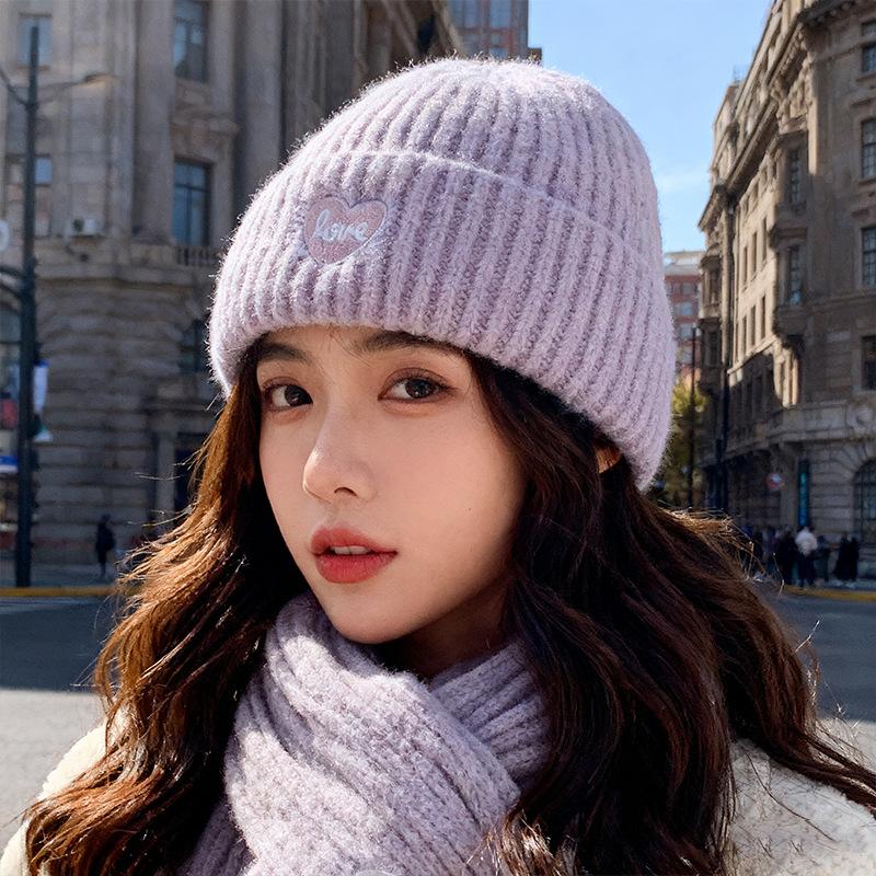 Autumn and Winter Warmth, Love Letter Embroidered Hat, Women's Big Head, Knitted Hat, Ear Protection, Cold Protection Beanie