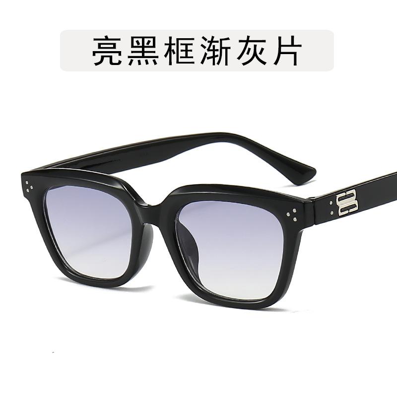 Korean Style Women Sunglasses Square Shape UV400 Protection Men Women Sun Glass Fashion Trendy Girls Sunglasses