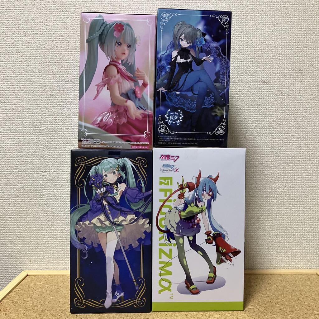 [USED] Hatsune Miku 4 items * AMP+ Monster Cosmos Blue Rose Noodle Stopper