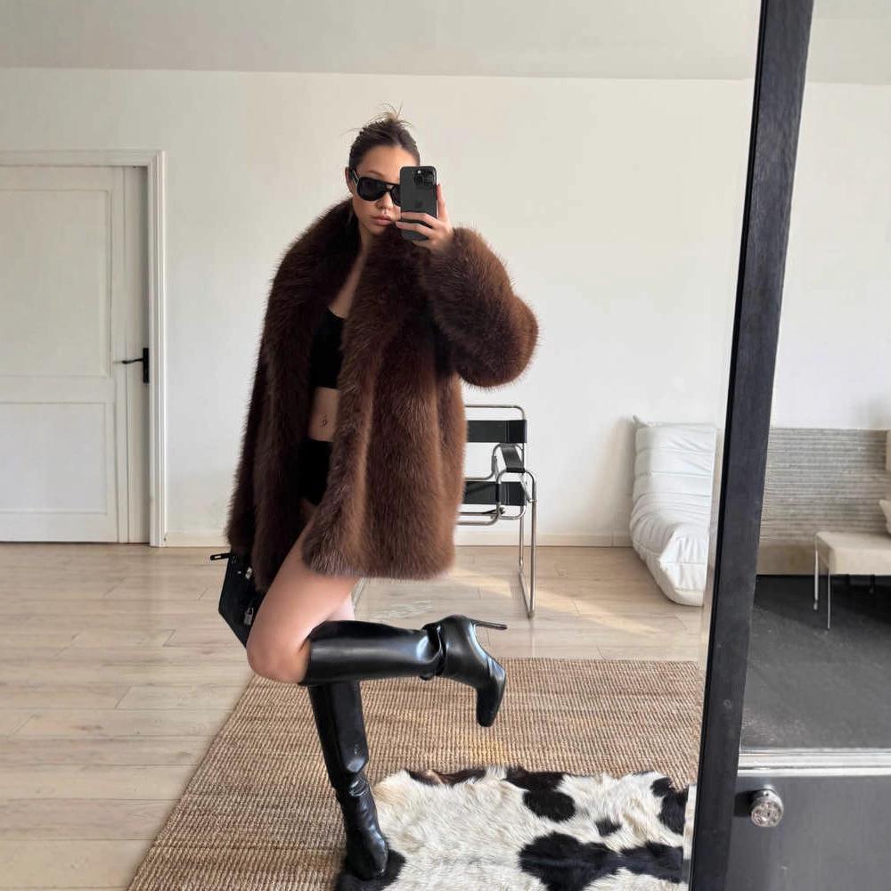 Autumn and winter retro imitation fur coat soft fluffy fox fur coat green fruit collar medium and long warm fur coat