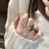 Classic Retro Glossy Cat Eye Green Flower Rings for Women New In Retro Palace Style Elegant Ring Wedding Engagement Jewelry