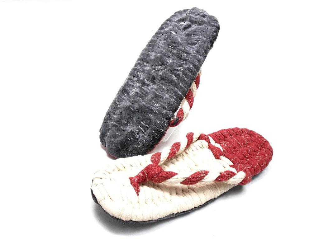 Cloth Zori Sandals with and Japanese Brick Pattern and and Japanese Brick Pattern Combination Straps Medium Size [Warajigumi] Elastic-lined Off-White