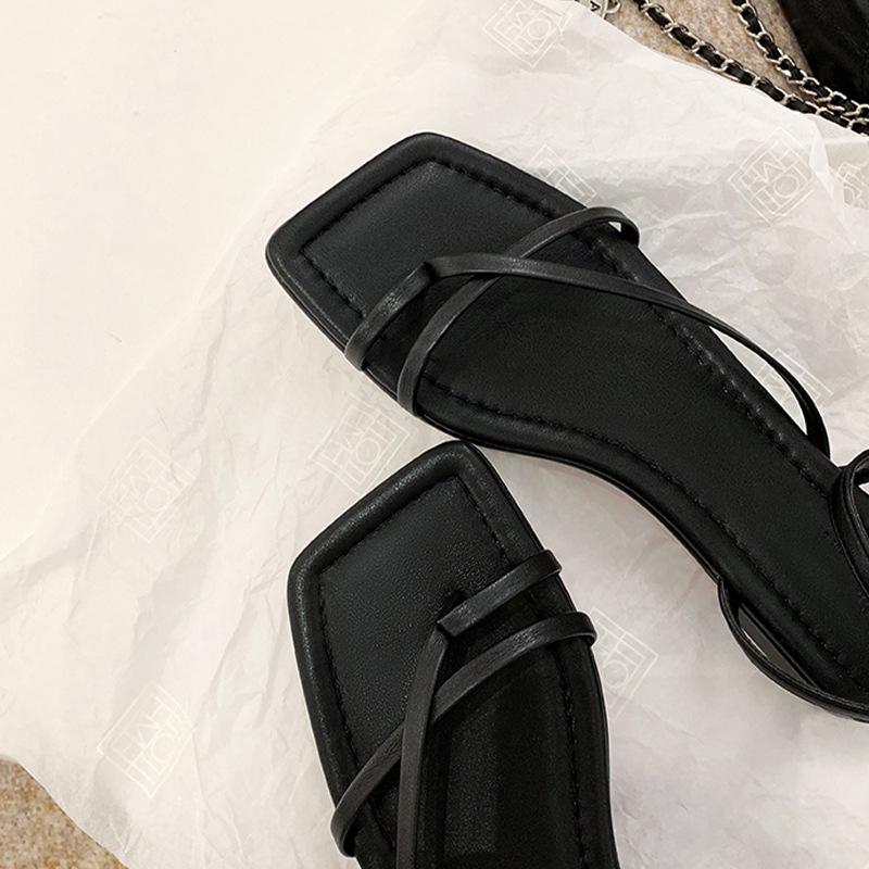 Yuanlitong Women's Shoes Holiday Style~ Korean Blogger Style Square Head Cross Strap Cover Toe Flat Bottom Sandals Women's Summer