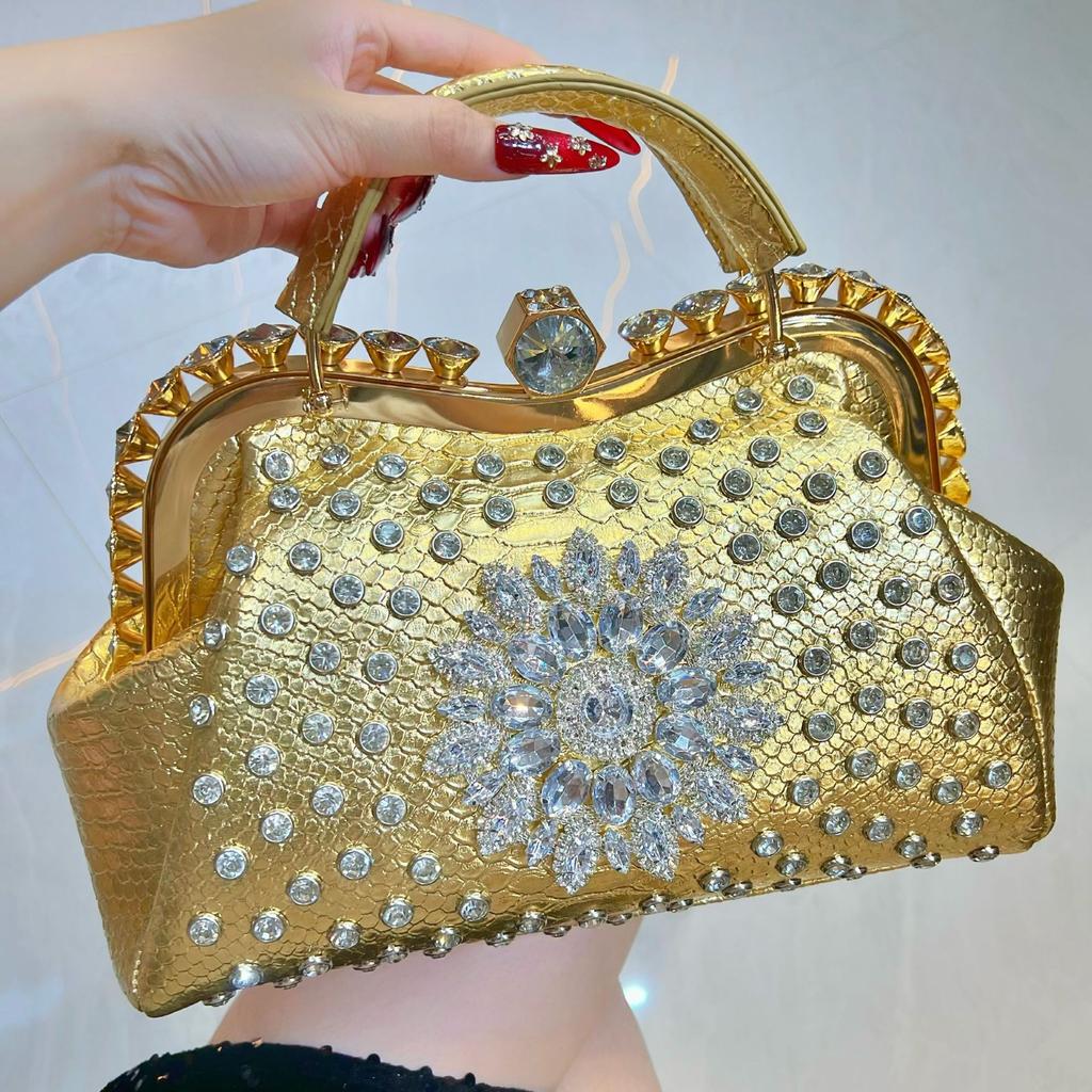 New Large Capacity Women's Handbag with Luxurious Diamond Inlay