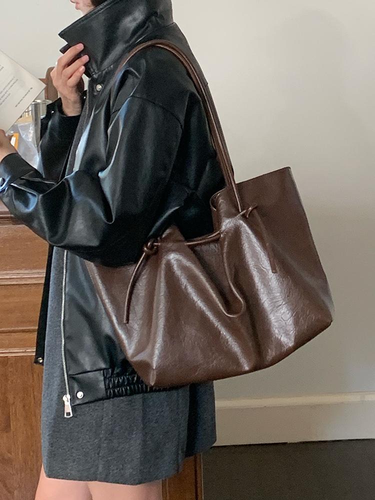 Drawstring Pleated PU Leather Shoulder Bags for Women Simple Solid Color Female Tote Handbags Casual Large Capacity Daily Bag