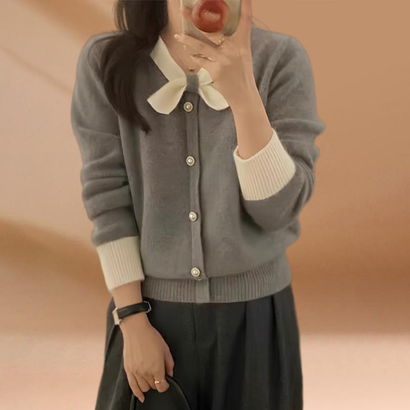 Women's Autumn and Winter Clashing Bowknot Pullover Knitted Sweater