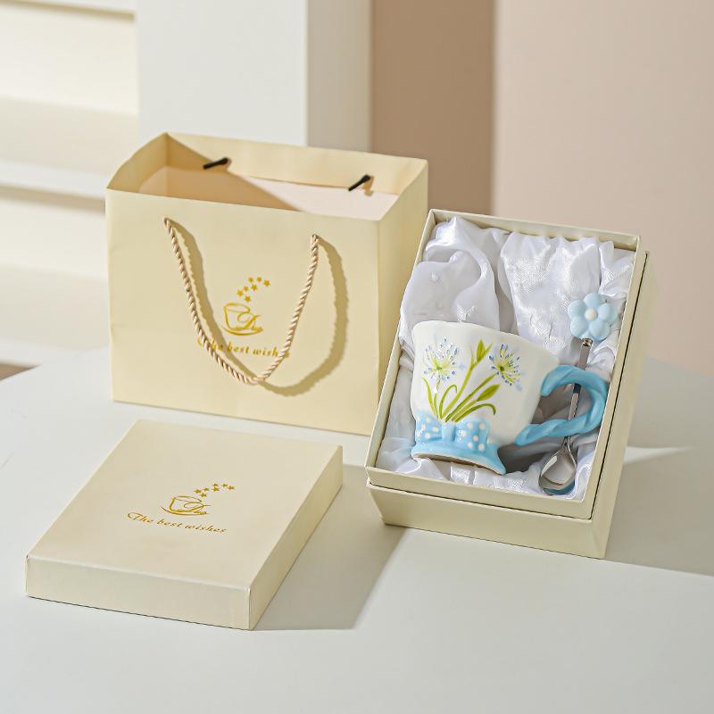 Tulip Ceramic Cup Hand Painted Relief High Looking Coffee Cup Mug Girl Heart Home Water Cup Souvenir