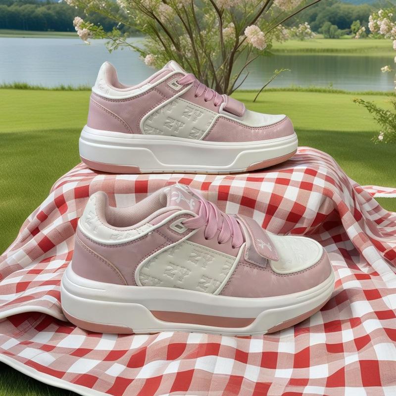 

Spring and autumn new casual shoes bread shoes casual sports shoes men s thick baseplate shoes sports shoes 35