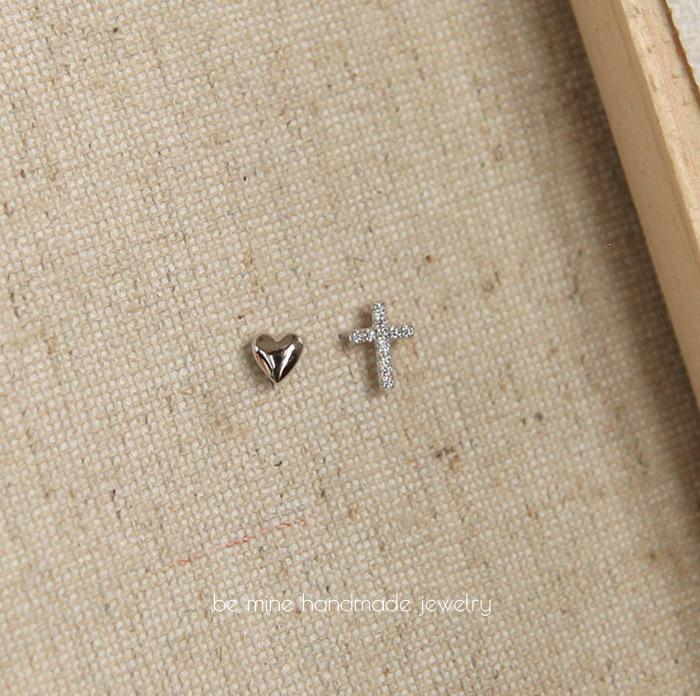 S925 Sterling Silver Cross & Rhinestone Heart Asymmetrical Mini Stud Earrings Platinum Pair (Includes Earplugs)