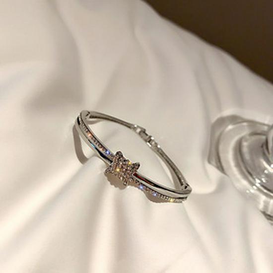 Real Gold-Plated Lucky Four-Leaf Flower Zircon Bracelet - Elegant Light Luxury Jewelry