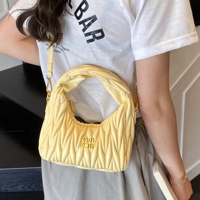2025 New Fashion Diamond Hand Carry Cloud Bag Niche Design Messenger Bag Foreign Style Casual Handbag Dumpling Bag