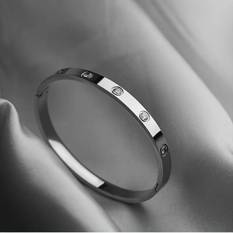 Women's High-End Starry Sky Silver Titanium Steel Bracelet - Versatile, Fade-Resistant, Full Diamond Stainless Steel Plain Band.