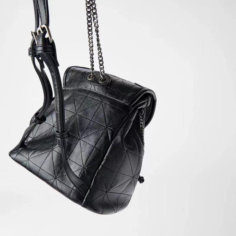 Высококачественный кожаный женский рюкзак — фото 4