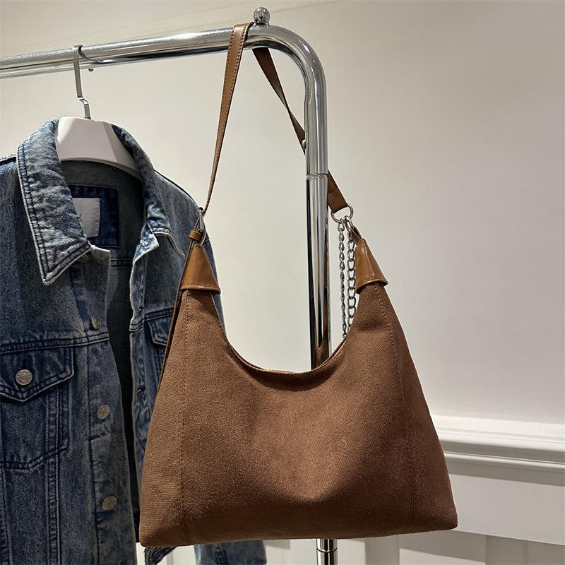 

2025 новая сумка из мягкой кожи в зарубежном стиле большой вместимости женская модная индивидуальная повседневная на плечо через плечо сумка-мессенджер ретро сумка-тоут