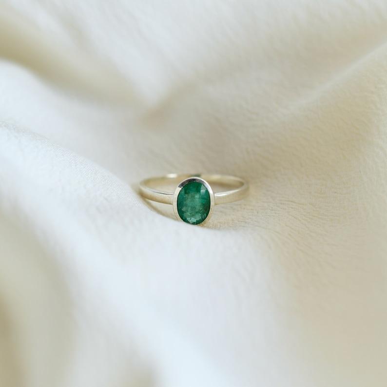 Green Emerald Oval Cut Gemstone Ring, 925 Sterling Silver, Women Ring, Gift For Her, Designer Ring, Birthday Anniversary Gift