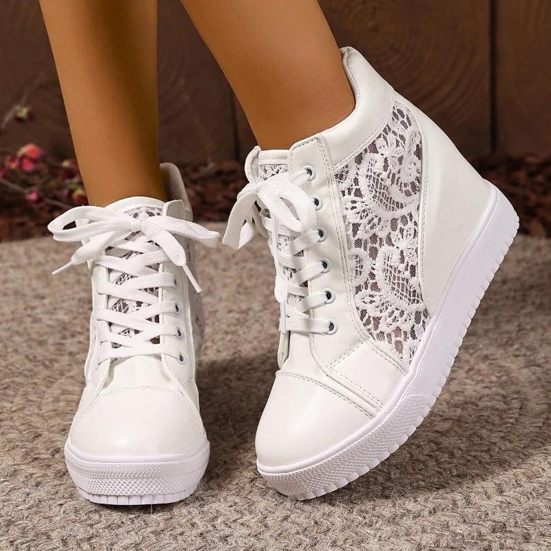 Damskie Sneakersy na Koturnie Platformie Gumowe Obcasy Sznurowane Buty Zwiększające Wzrost Białe Grube Podeszwy