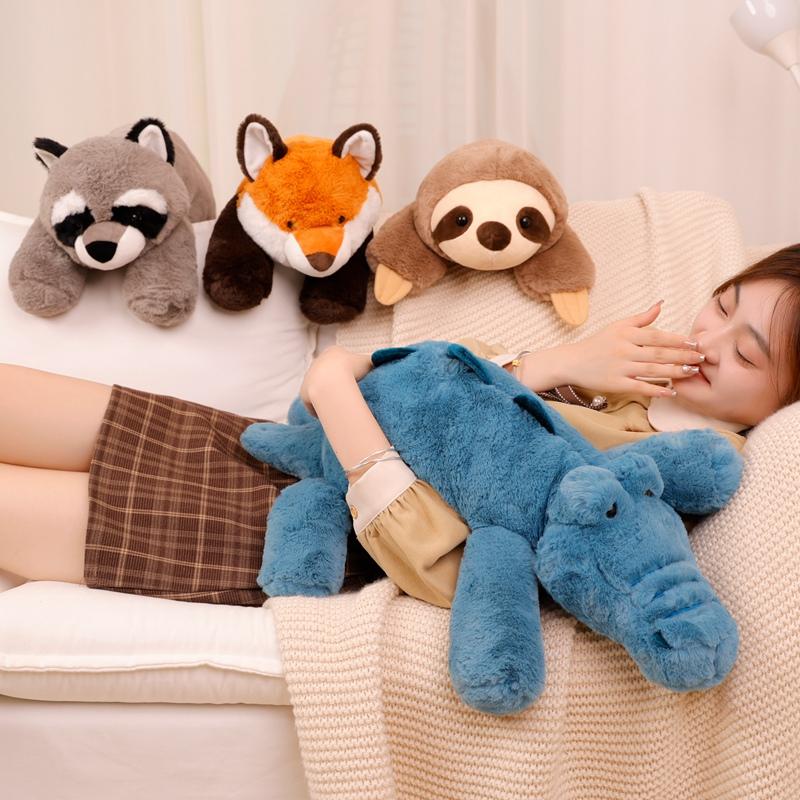 80cm Niedliches und Charmantes Cartoon-Tier Waschbär Fuchs Krokodil Faultier Plüschspielzeug Stofftier Sanftes Verlängertes Schlafkissen Puppenkissen Mädchen Geschenk