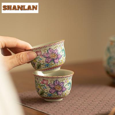 Tazze e bicchieri – Servizi da tè e tazzine