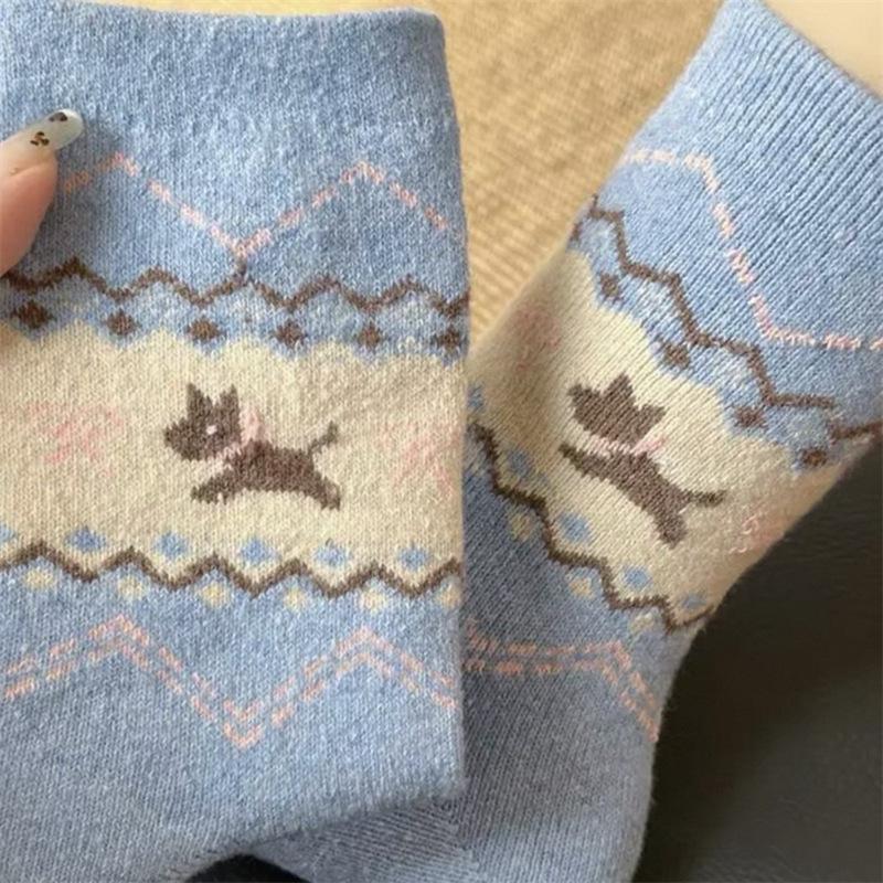 Ladies in Autumn and Winter Add Velvet and Thick Warm Retro Cute Puppy Wool in The Tube Socks