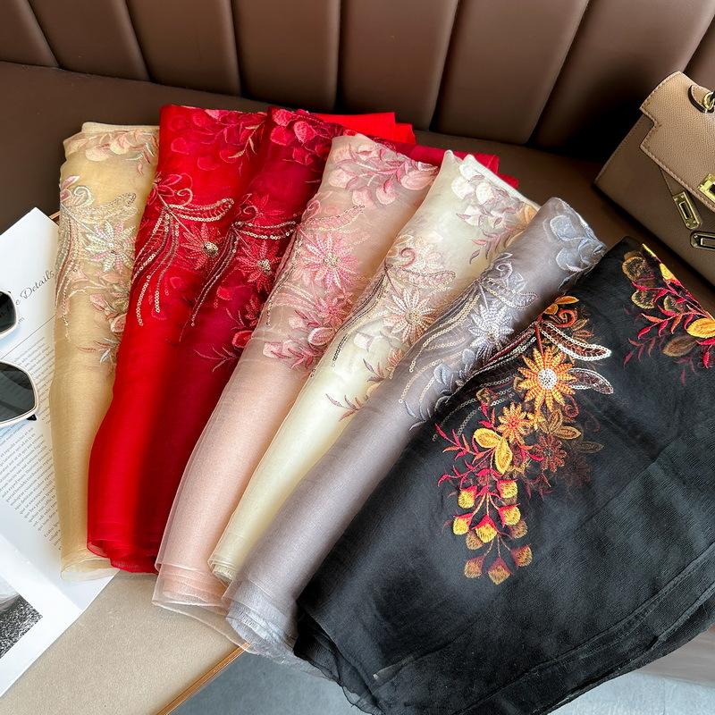 Embroidery Floral silk wool scarf Shawls and Wraps for Women High Quality Foulard Luxury Brand Hijab New Lady Pashmina Scarves
