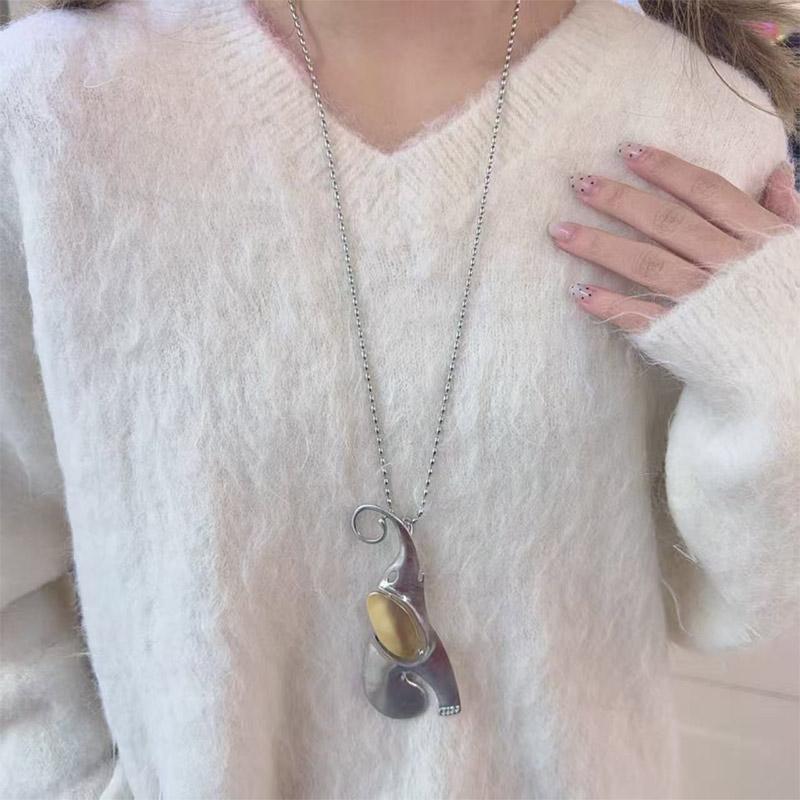 Stainless Steel Elephant Pendant Necklace Cool Style Collarbone Chain Charming Bag Pendant Sweater Chain