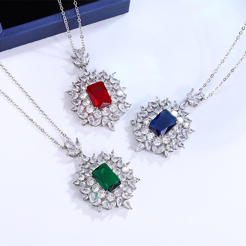 Colored Treasure Wind Pendant Necklace Female Main Stone Simulation Artificial Crystal Commuter Copper