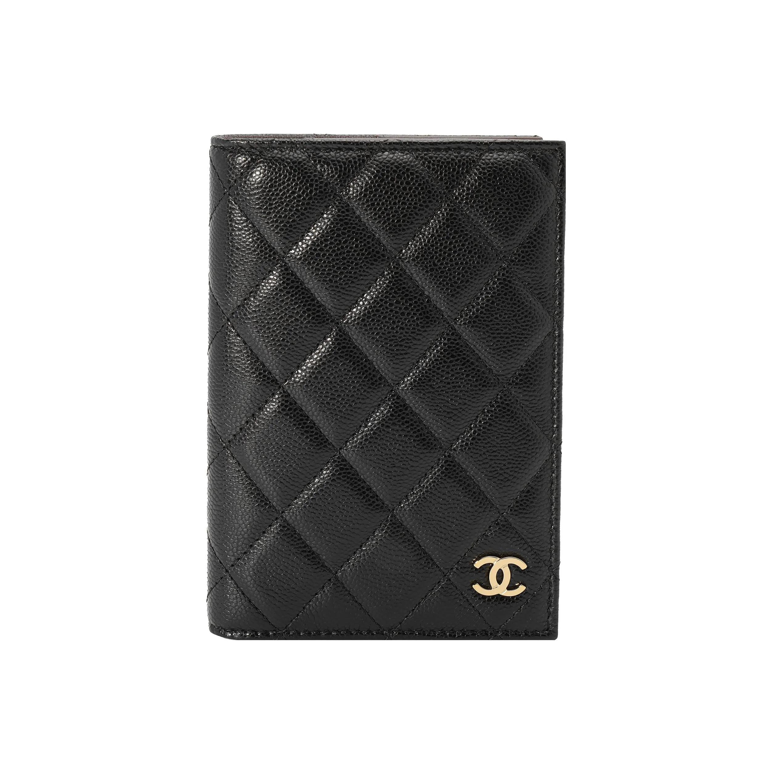 

CHANEL 23B Gold Label Logo Diamonds Pattern Grainy Litchi Leather Passport Holder Card Holder Bag for Women Black One Size-Shopping Bag Set(Basic Set+Shopping Bag) чорний