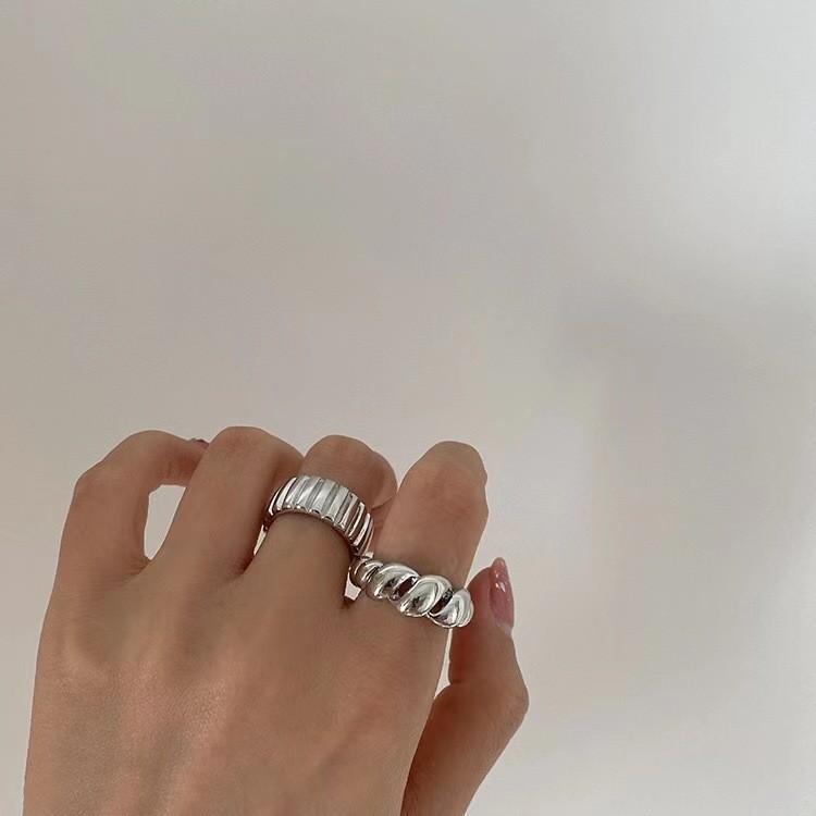 Korean Fashionable Style Gold Plated Twisted Open Ring With Adjustable Fit Women For