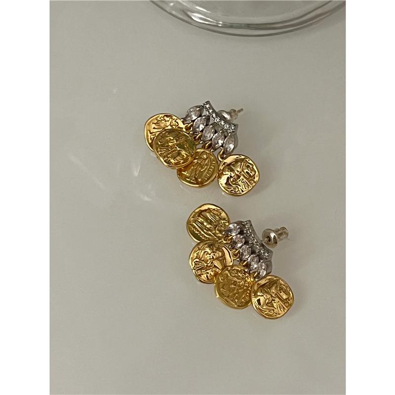 

Плиссированные круглые серьги-пусеты с бахромой в виде капли воды, инкрустированные бриллиантами, серьги с ретро-легкой роскошью и темпераментом, модные и простые серьги