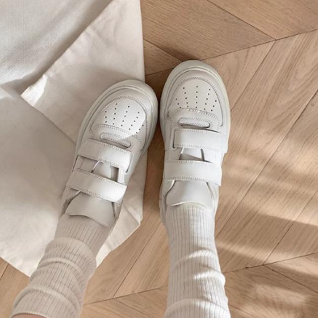 Yuanlitong autumn new thick-soled little white shoes women wear high-end school season Velcro uniform casual shoes women