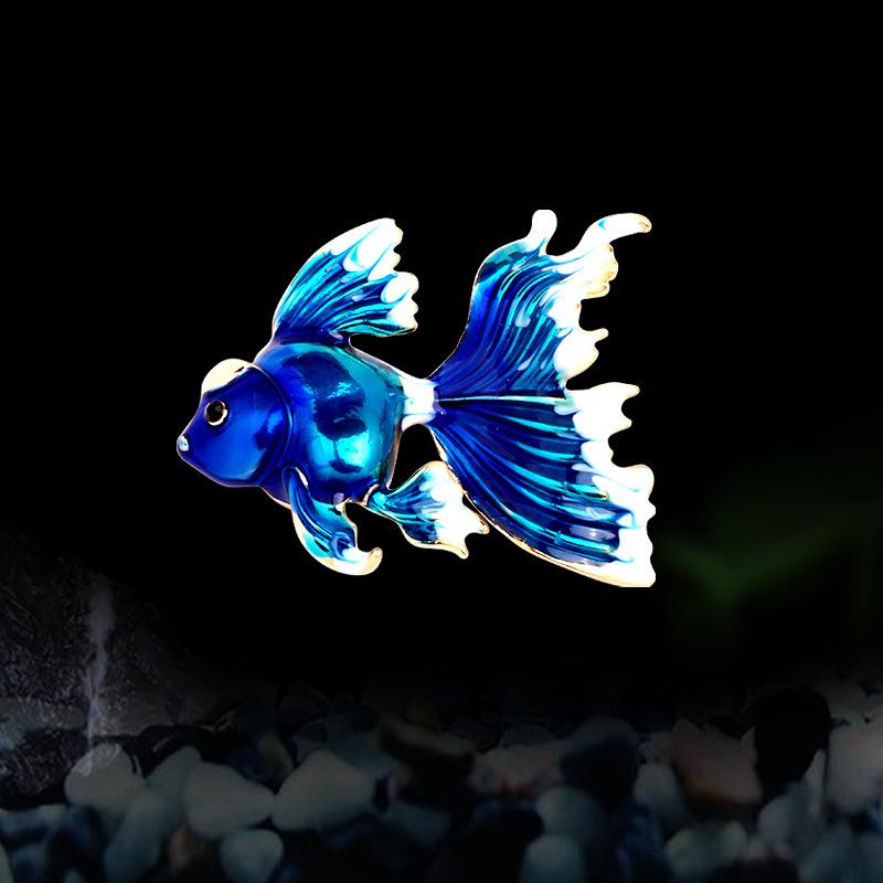 Tropfen Brosche Gold Colorfish Brosche Temperament Mantel Pin Mantel Kleidung Zubehör