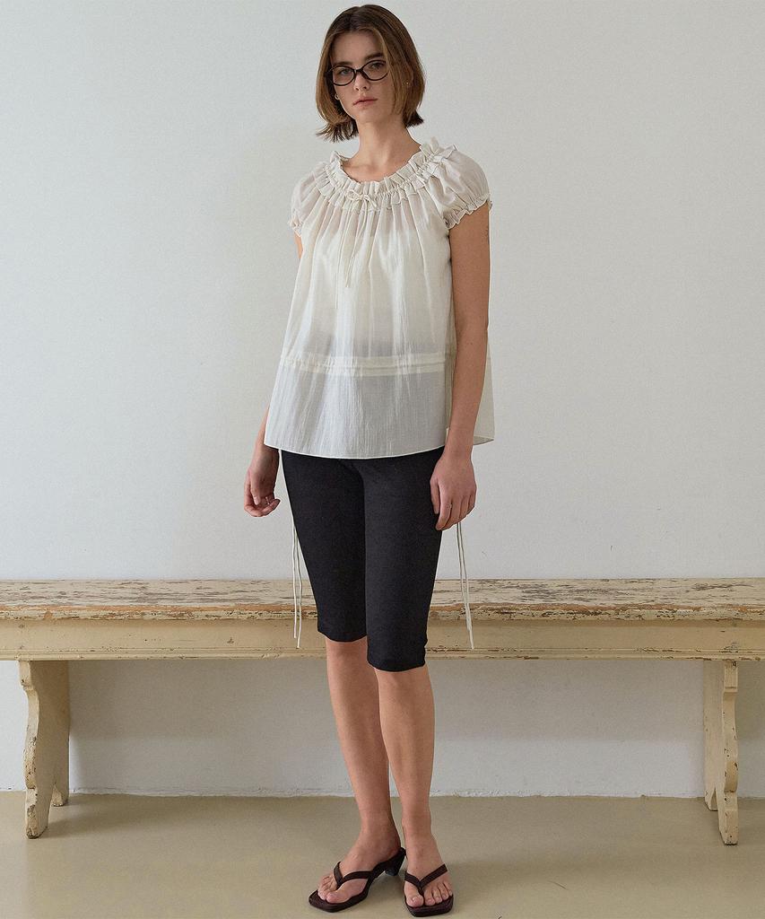 Hauseuobeupondeu Ruffled String Off Shoulder Blouse Ivory