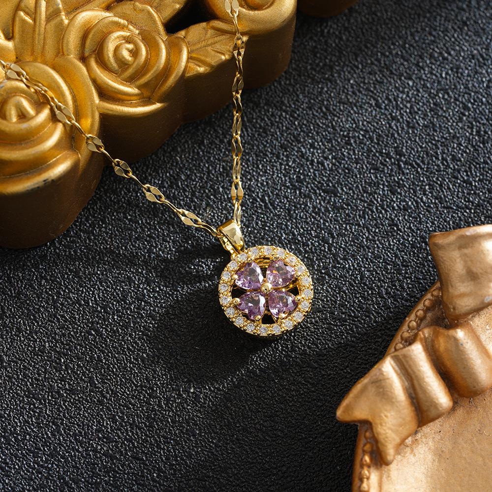 Lucky Clover Rotating Zircon Copper Pendant Necklace