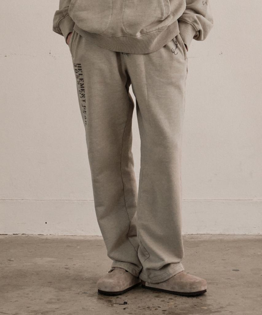 HELEMENT Lauren Graphic Sweatpants (Beige)