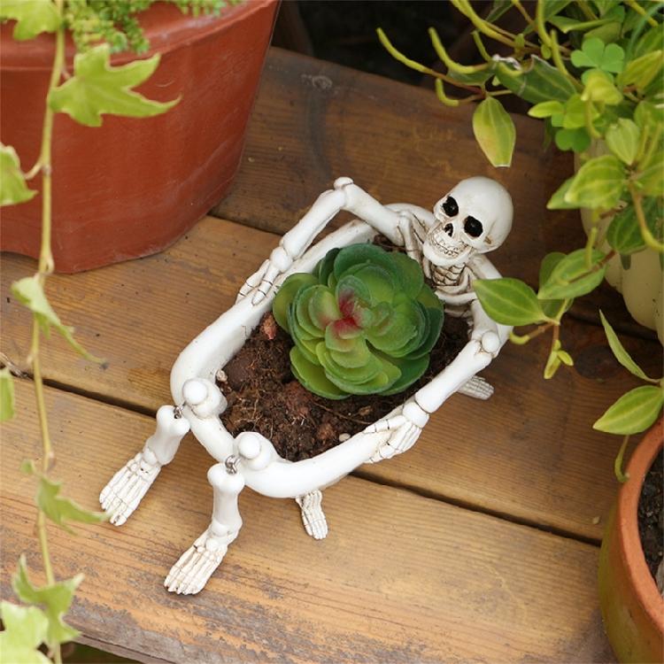 Halloween Decoration Skull Planter Bathtub Resin Crafted Plant Container For Home Office Or Garden