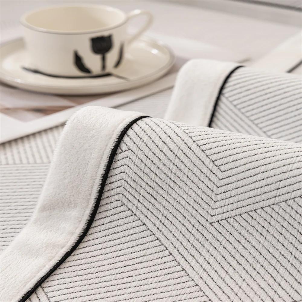 Sofa Cushion Plush Non-Slip Simple Modern Light Luxury Style Leather Cushion for Four Seasons Thickened fleece-lined Sofa Cover