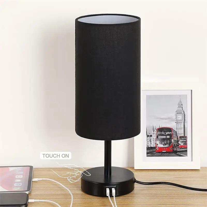 Tischlampe Schlafzimmer Nachttisch Einfache und kreative Touch-Dimmung Holzmaserung Farbe USB-Ladeanschluss Led Kleine Tischlampe
